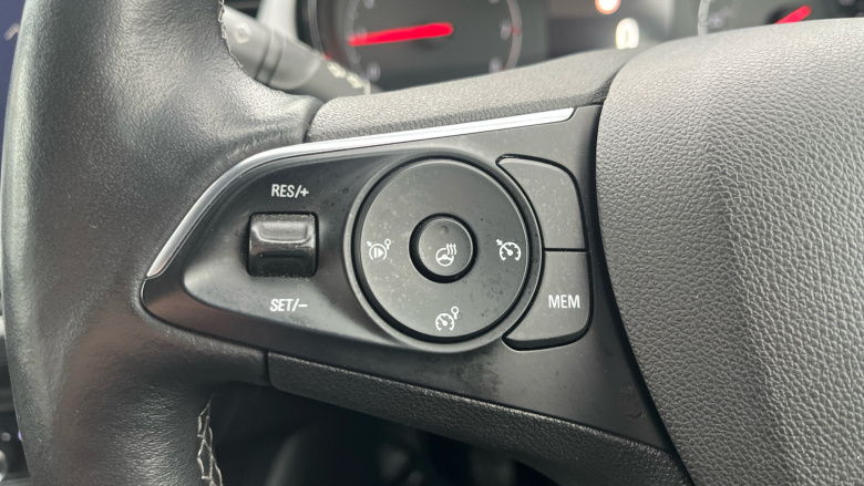 Vauxhall Crossland X 1.2T ecoTec [110] SE Nav 5dr [6 Speed] [S/S] Petrol Hatchback